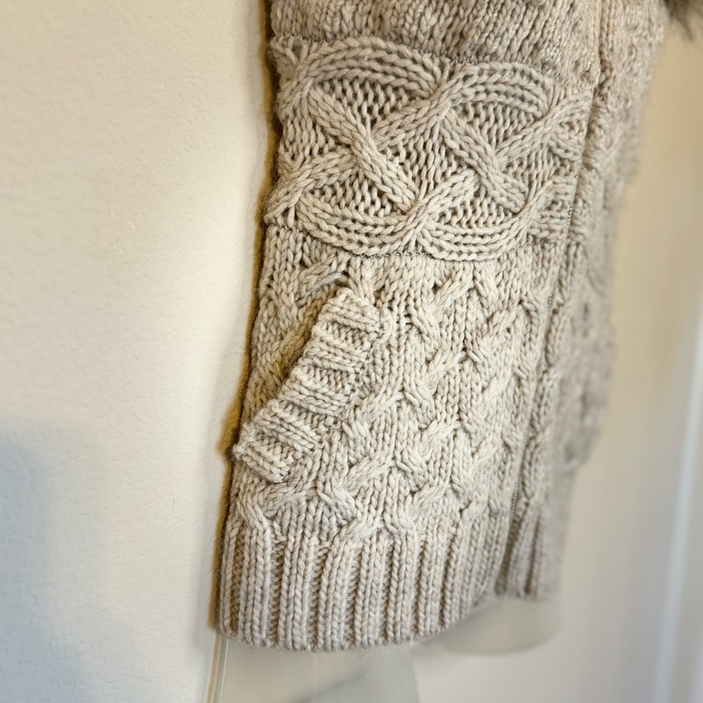 LOFT WOMENS CHUNKY CABLE KNIT FULL ZIPPER VEST FAUX FUR SMALL PETITE NWT - Picture 4 of 7